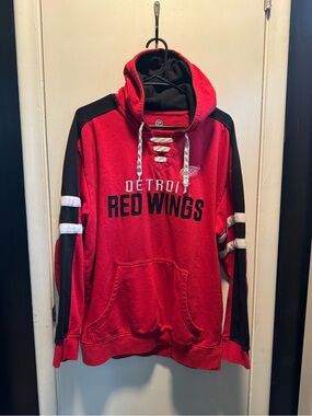 NHL Detroit Red Wings Red and Black Lace-Up Hoodie